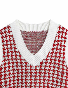 Houndstooth V-Neck Sweater Vet